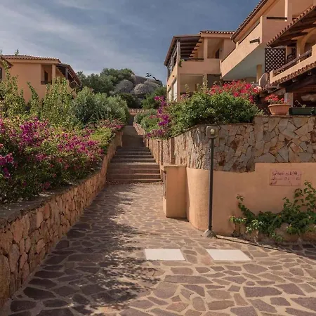 In 30357 * Golfo Aranci